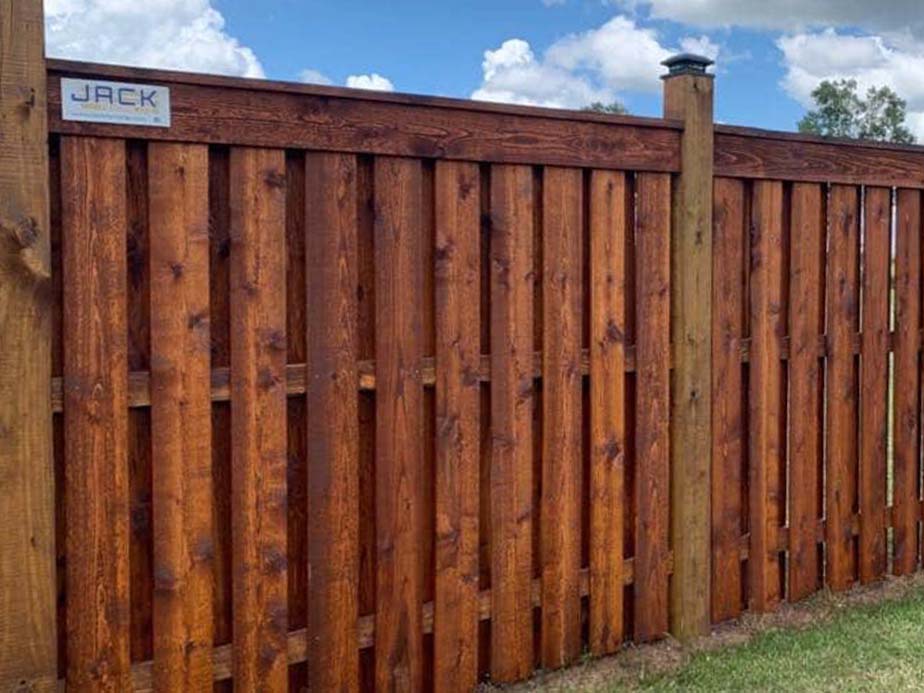 Broussard Louisiana residential fencing contractor