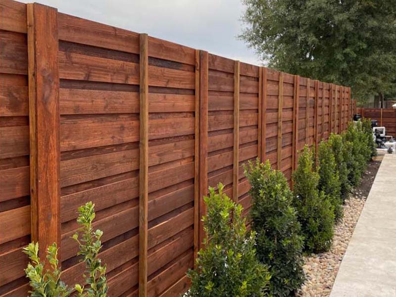 Horizontal Wood Fence in Lafayette, Louisiana
